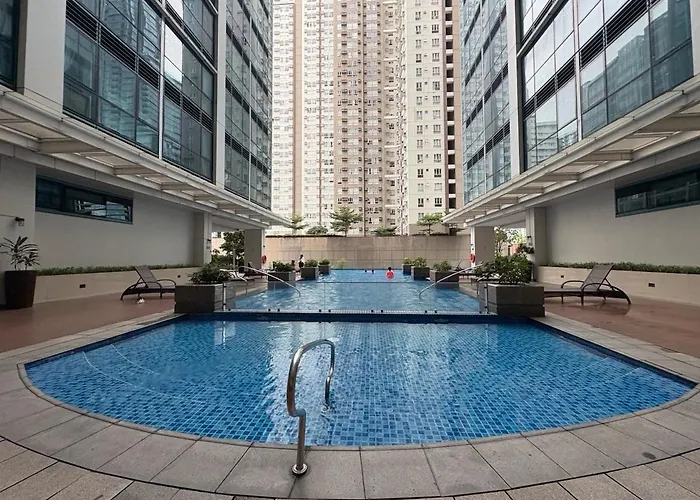 Japandi Haven With Uptown Mall Fountain View One Uptown Bgc * Manila